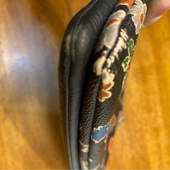 Coach wristlet - Picture 3 of 10